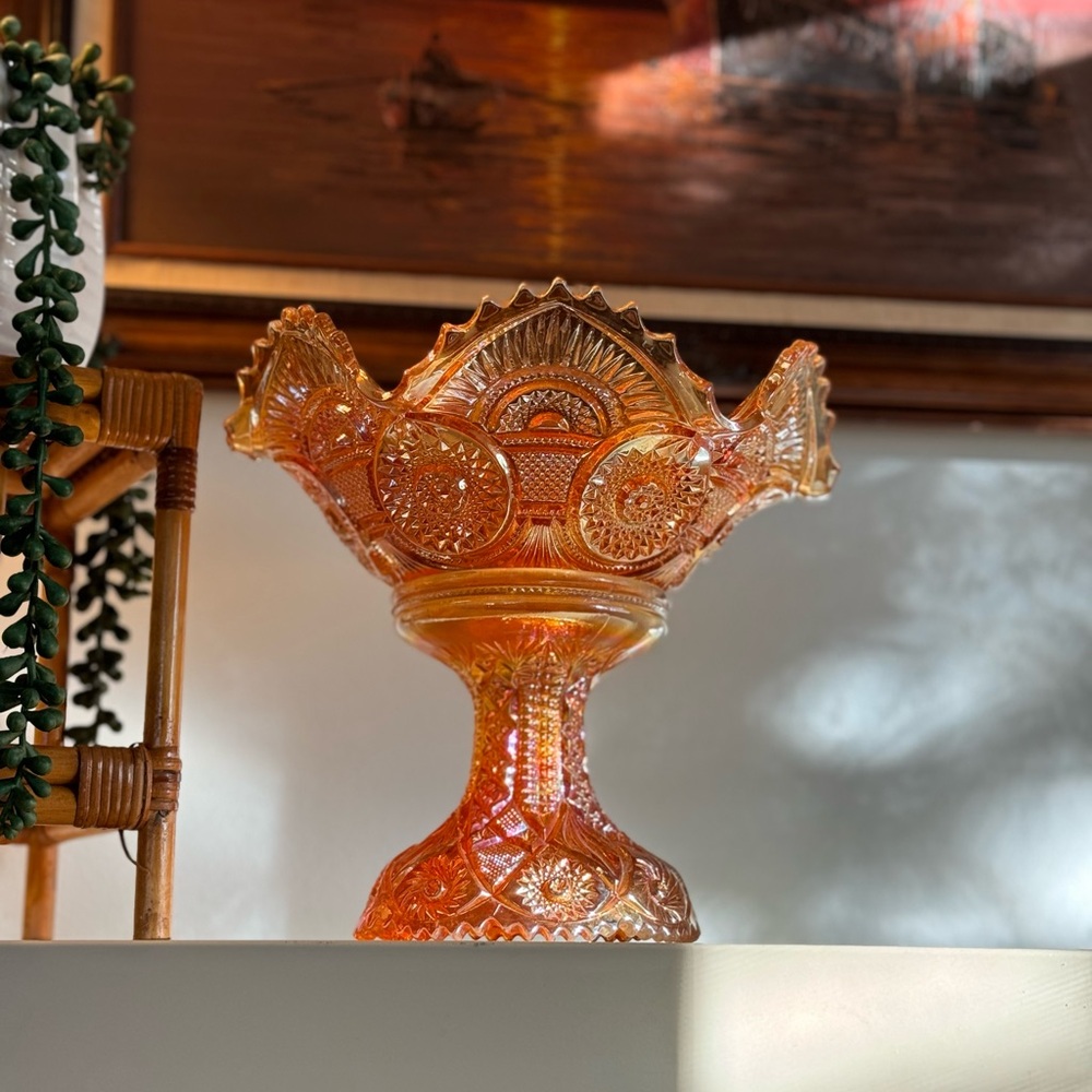 Elegant Amber Imperial Glass Decorative compote Bowl